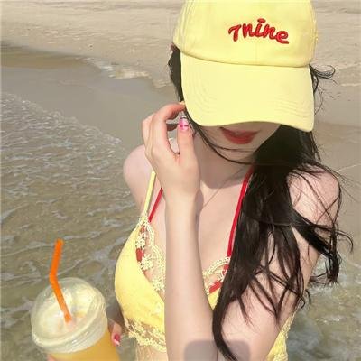捷运上的女孩